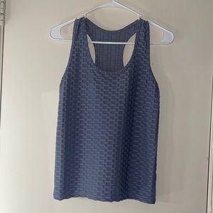 Size L tank; Greg